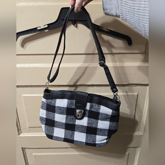 Woodland Creek Handbags - Woodland Creek Buffalo Plaid Black & White Crossbody Adjustable Strap Purse NWT